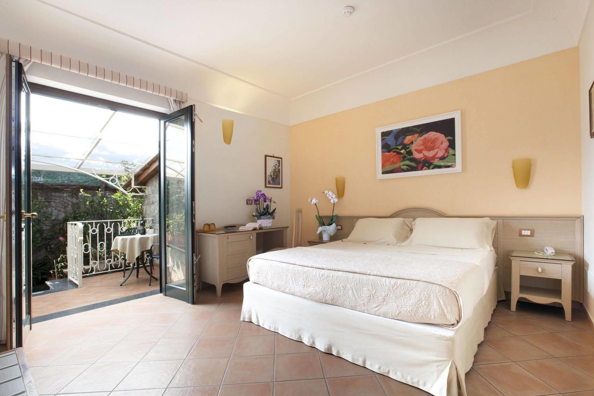 Relais Villa Angiolina Сорренто Екстер'єр фото